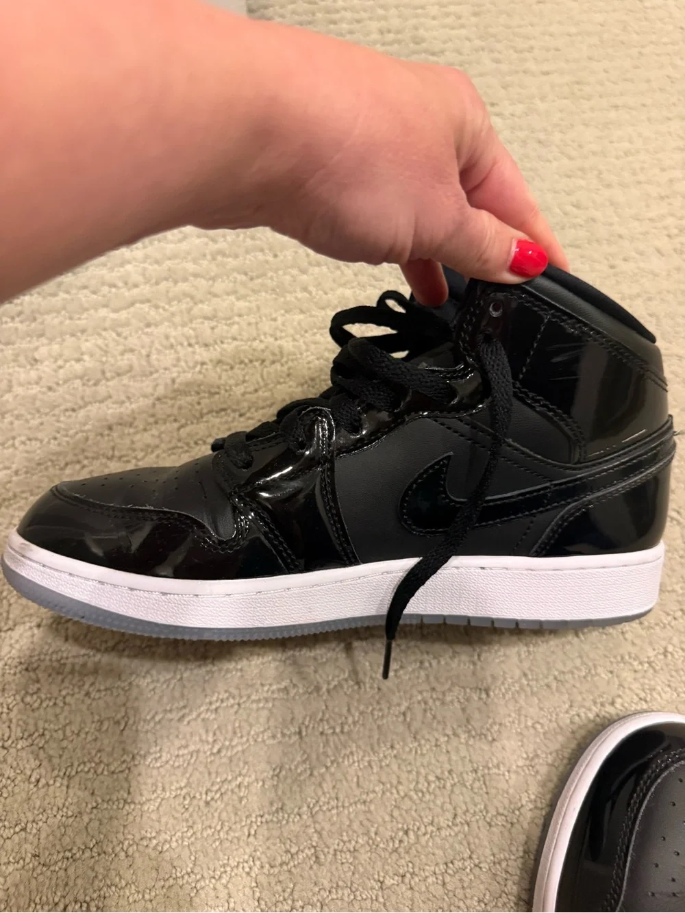 Nike sleek black